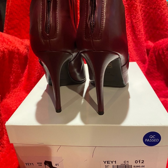 Sexy 🍷 wine color Italian made leather boot - Picture 5 of 8